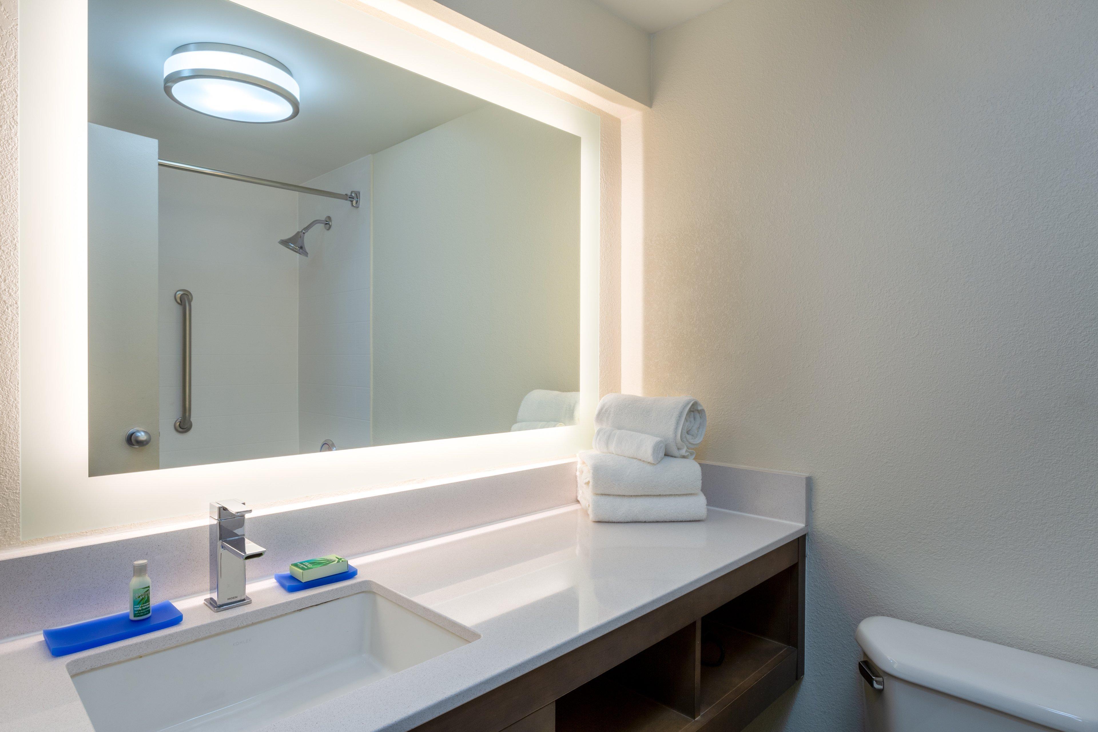 Holiday Inn Express Hotel & Suites Philadelphia - King Of Prussia By Ihg Екстериор снимка