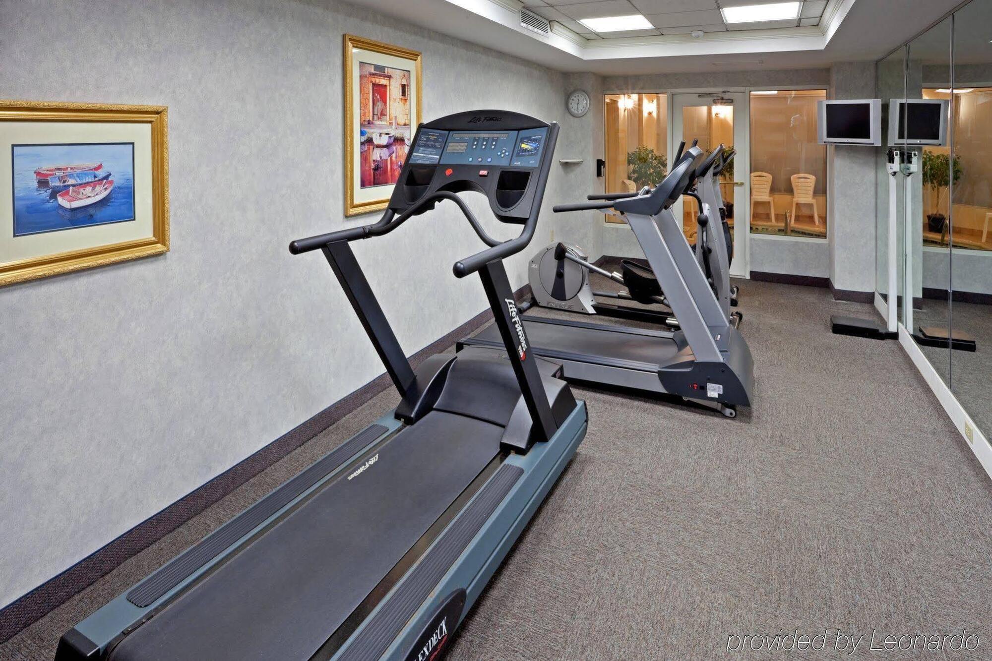 Holiday Inn Express Hotel & Suites Philadelphia - King Of Prussia By Ihg Екстериор снимка