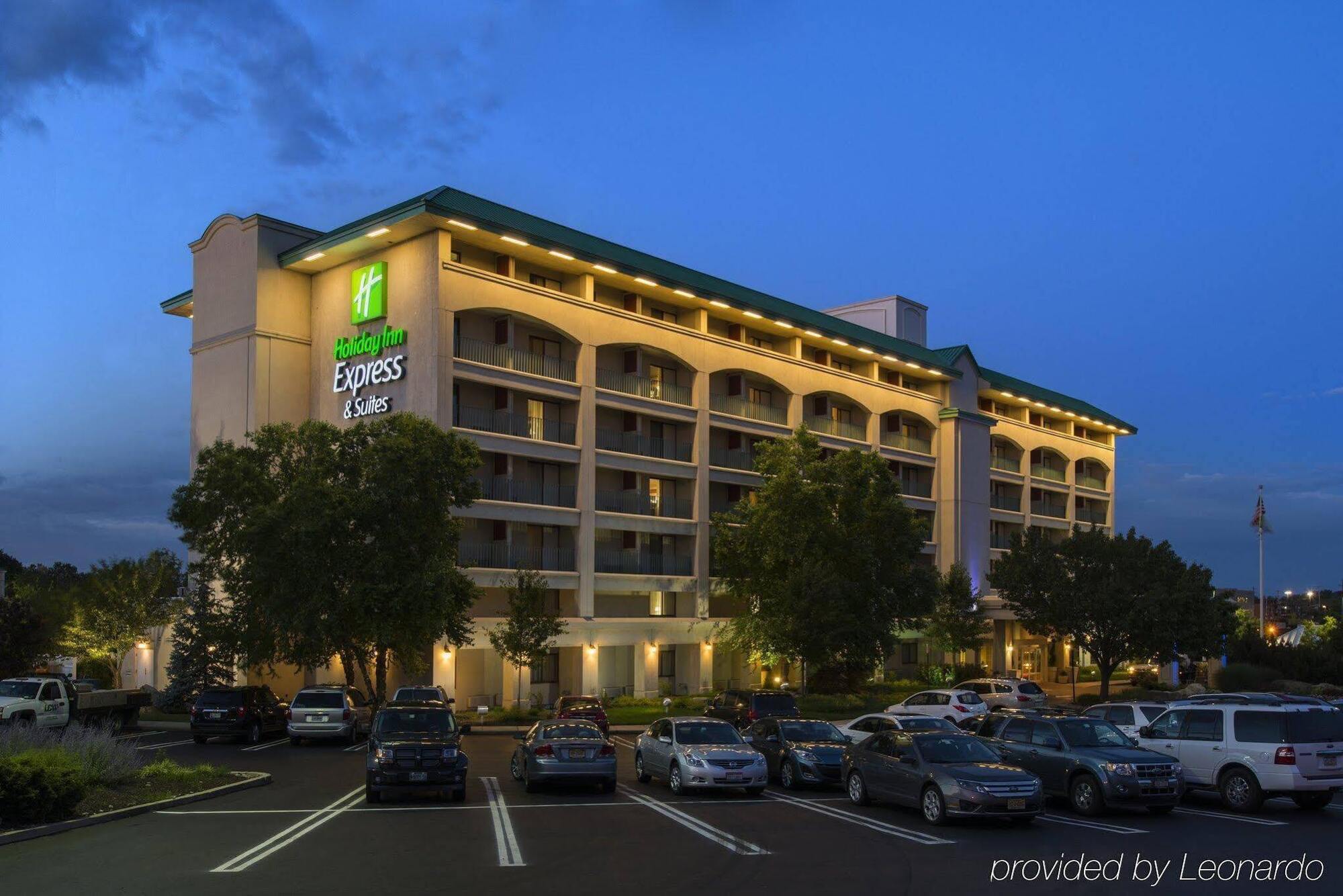 Holiday Inn Express Hotel & Suites King Of Prussia, An Ihg Hotel Екстериор снимка